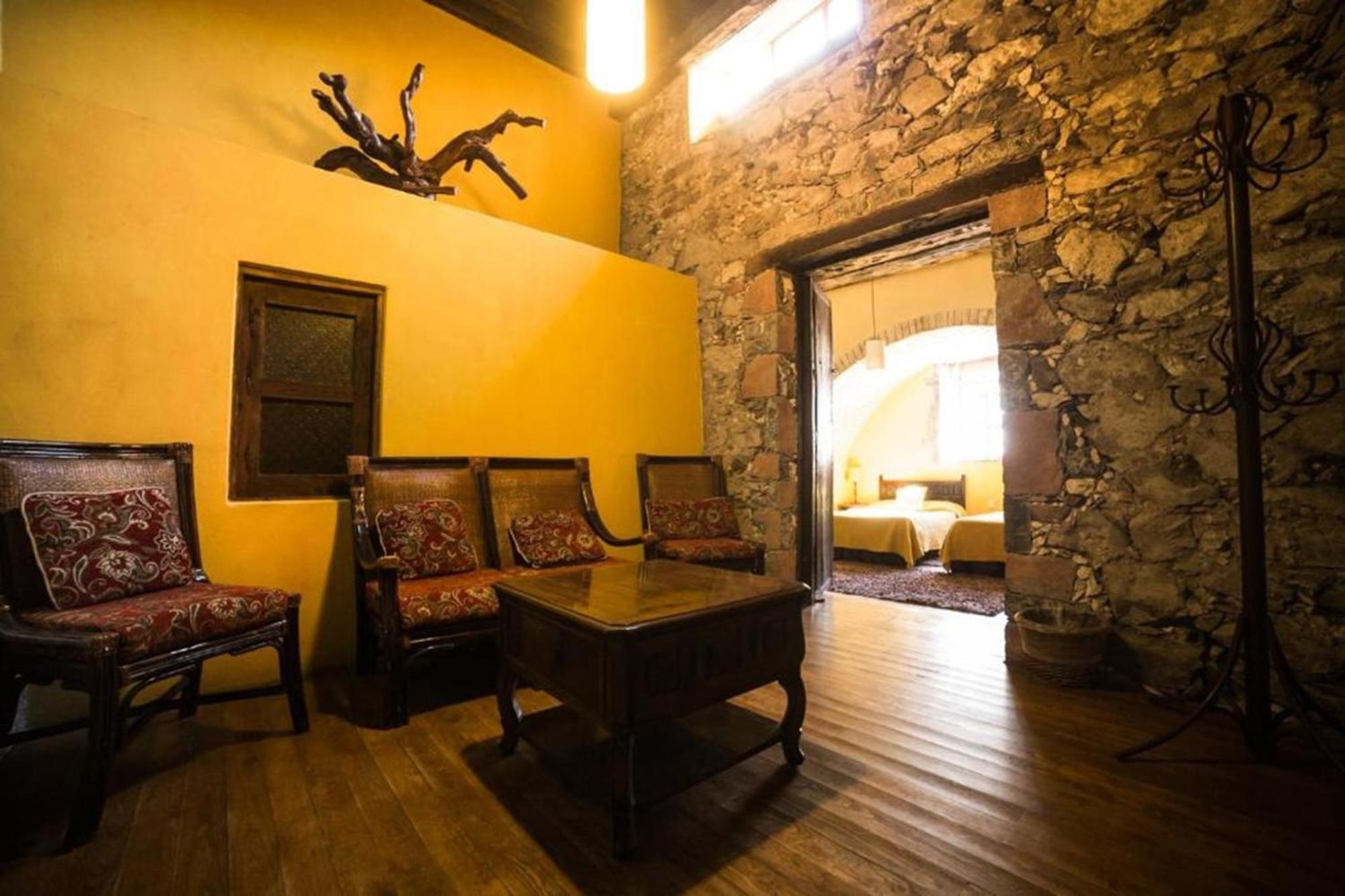 Hotel Boutique Meson De La Abundancia Catorce Bilik gambar